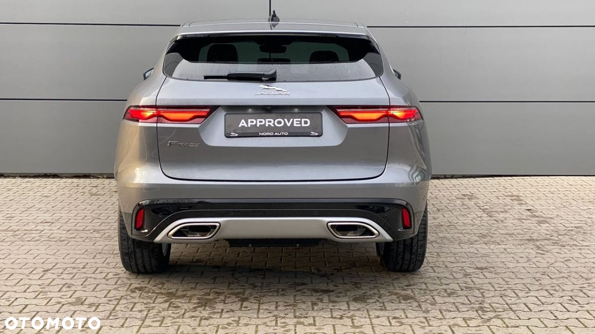 Jaguar F-Pace - 5