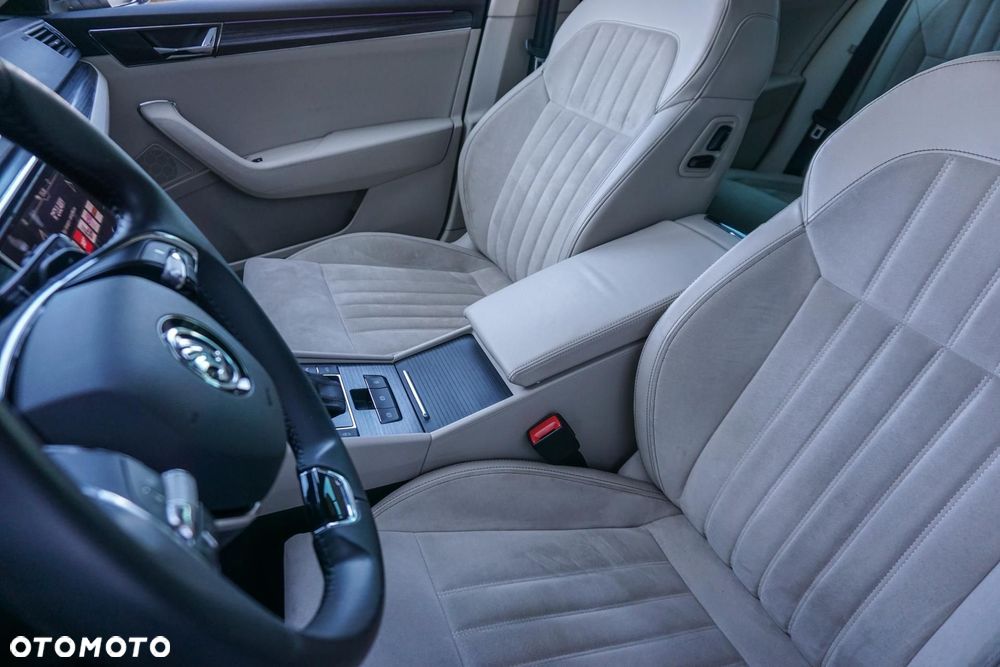 Skoda Superb 2.0 TSI Style DSG - 12