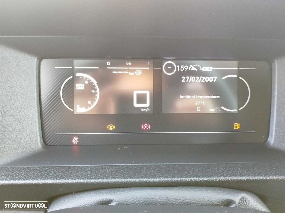 Opel Vivaro Outro - 15