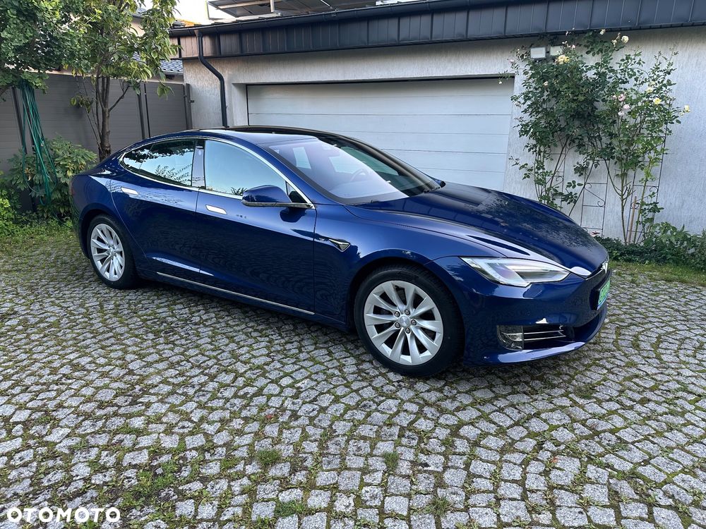 Tesla Model S Long Range Plus - 10