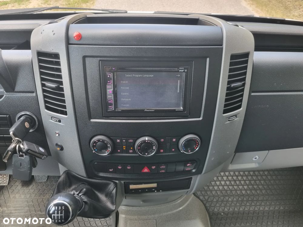 Volkswagen Crafter - 22