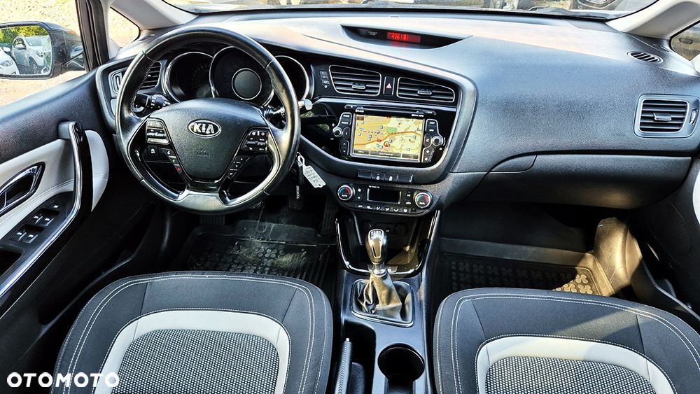 Kia Ceed 1.6 GDI XL - 33
