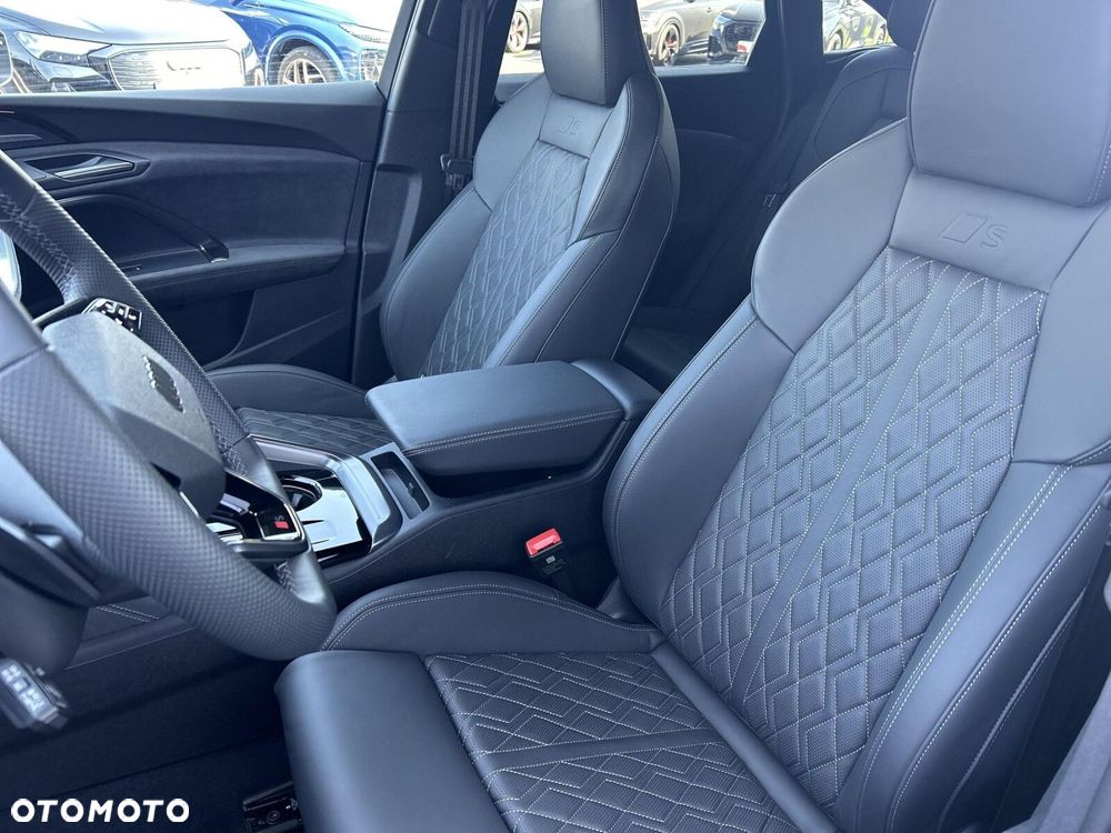 Audi SQ5 Sportback - 18