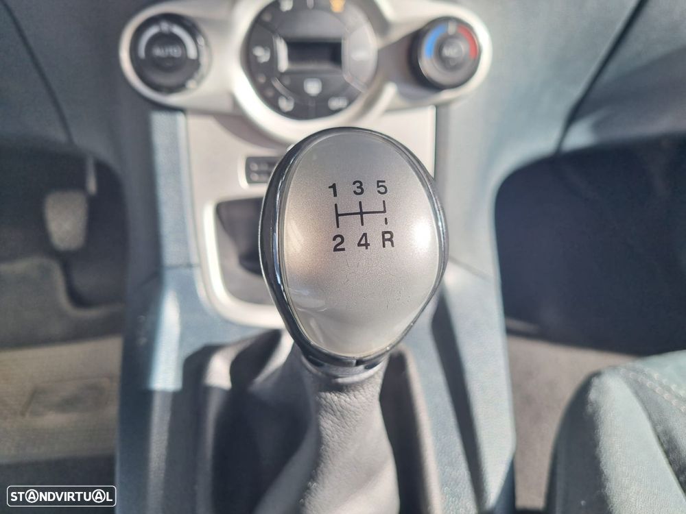 Ford Fiesta 1.25 Titanium - 26