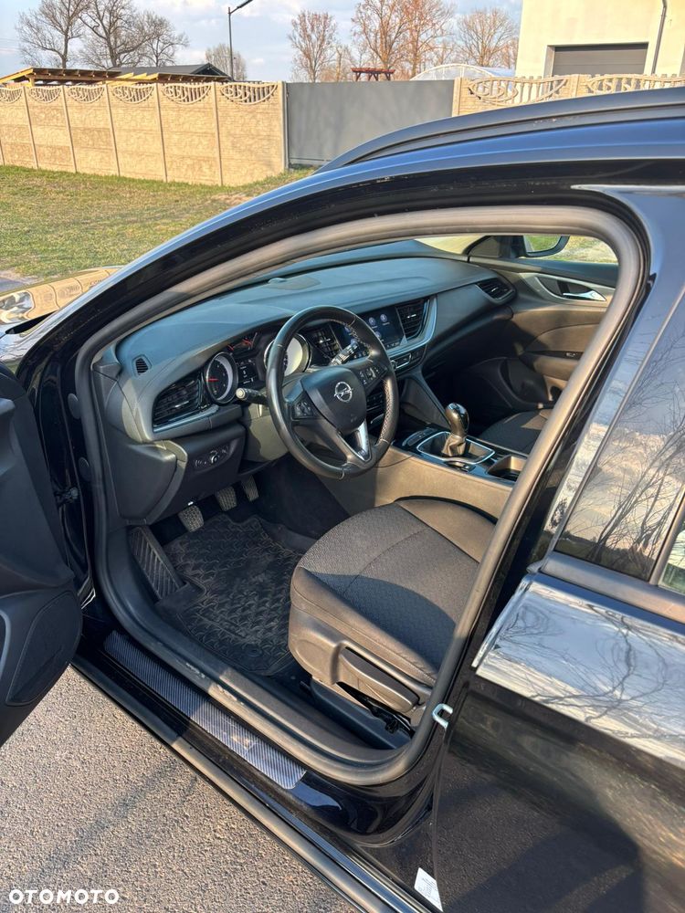Opel Insignia - 12