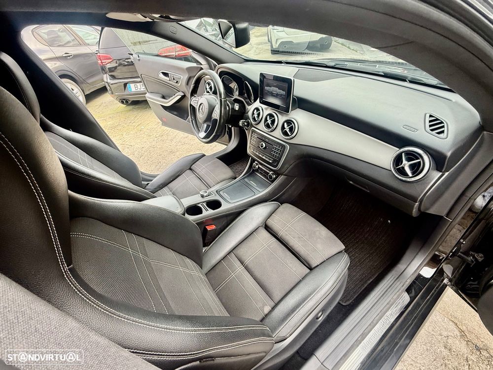 Mercedes-Benz CLA 220 d Shooting Brake AMG Line Aut. - 14