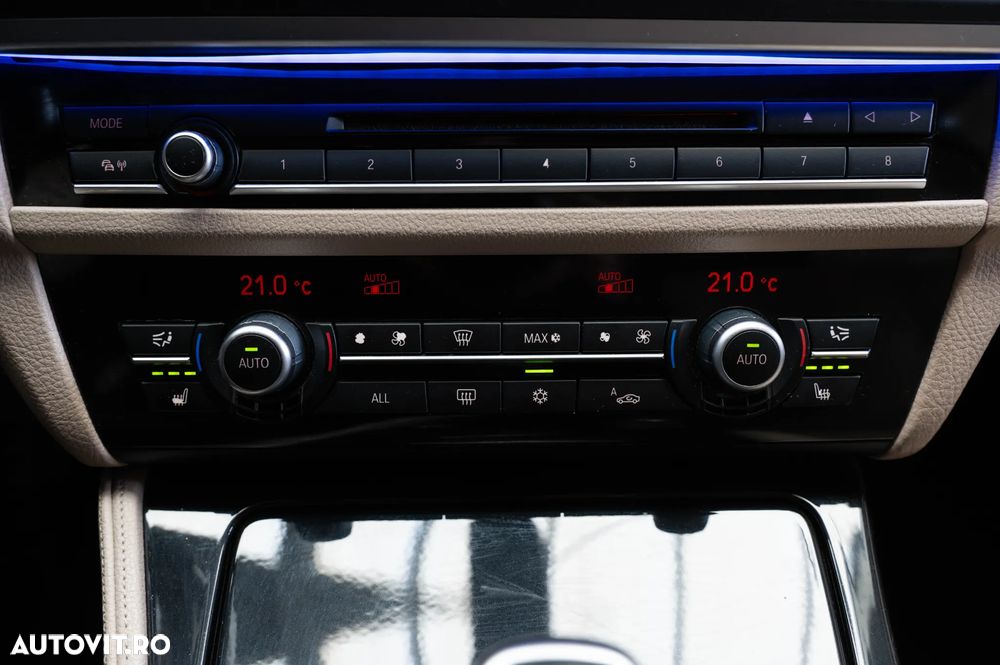 BMW Seria 5 525d Aut. - 17