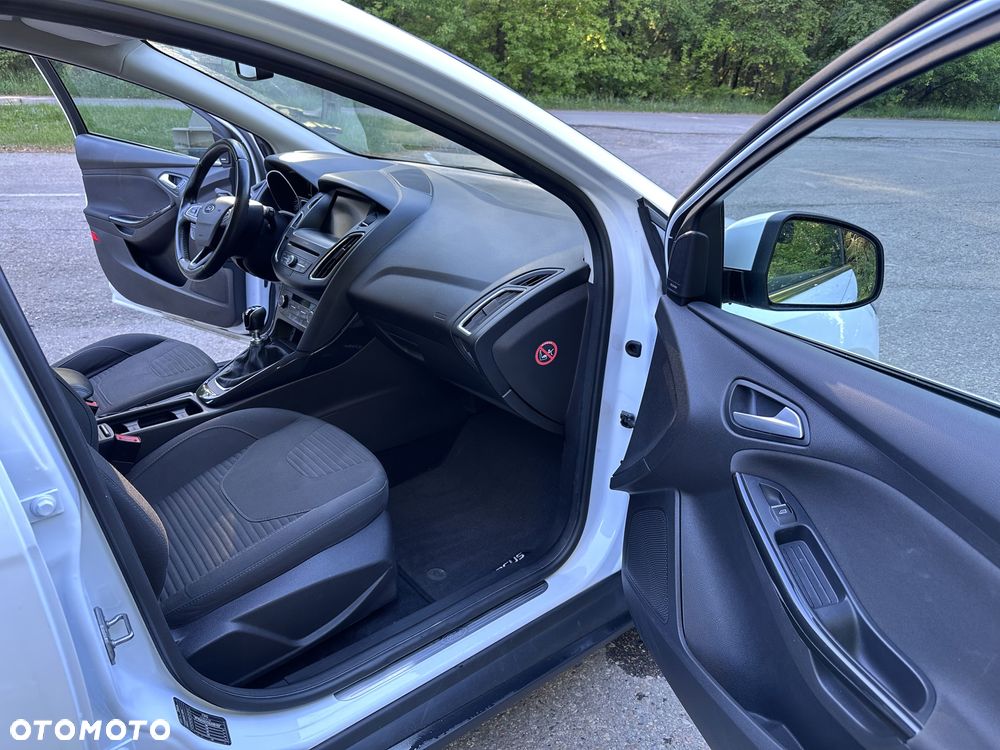 Ford Focus 1.0 EcoBoost Titanium ASS - 12
