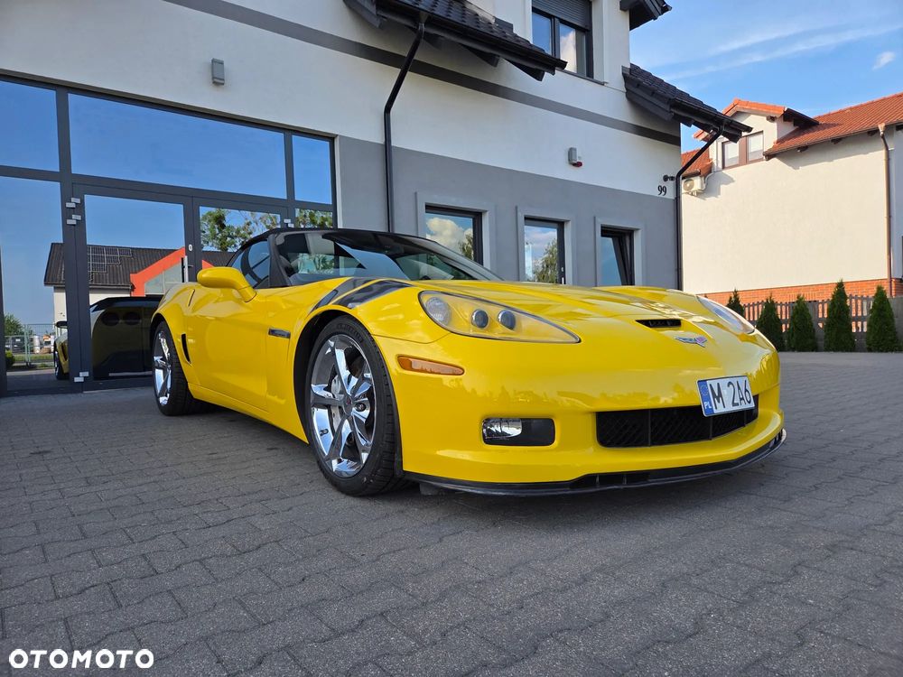 Chevrolet Corvette - 25