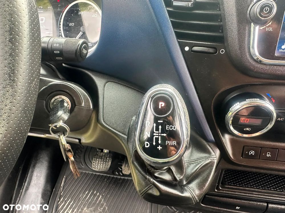 Iveco Daily 35-160 KONTENER+WINDA (udźwig 750kg) 2.3 diesel 156 kM automat 2021 DRZWI W KONTENERZE Z OBU STRON, WEBASTO, KAMERA COFANIA! - 25