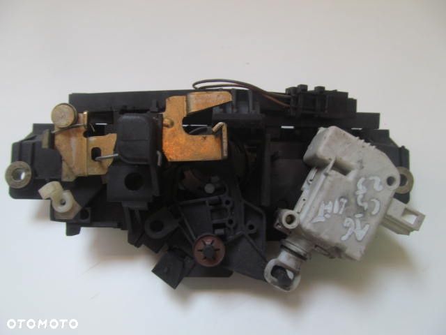 Audi A6 C5 Zamek Klapy Tyl Kombi Slask Wysylka VAT - 3