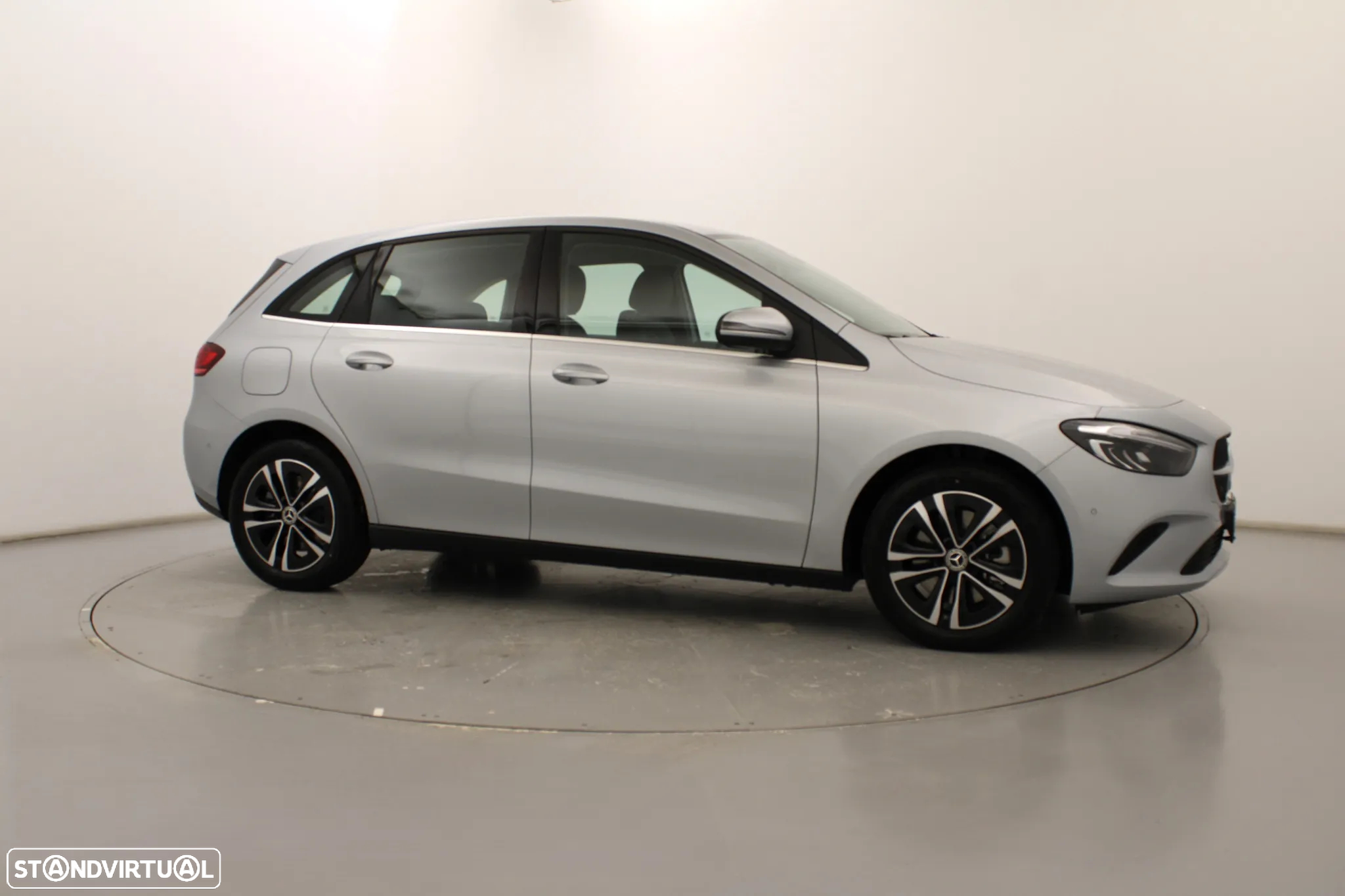 Mercedes-Benz B 250 e - 3