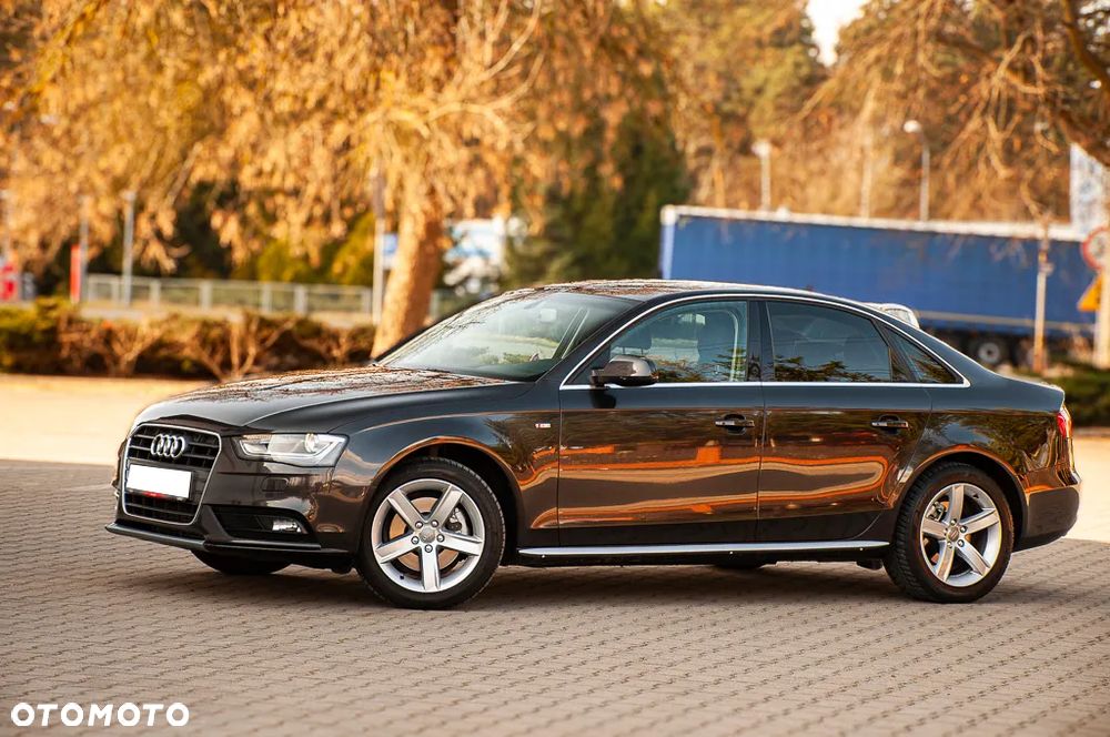 Audi A4 Limousine 1.8 TFSI S line Sportpaket - 10