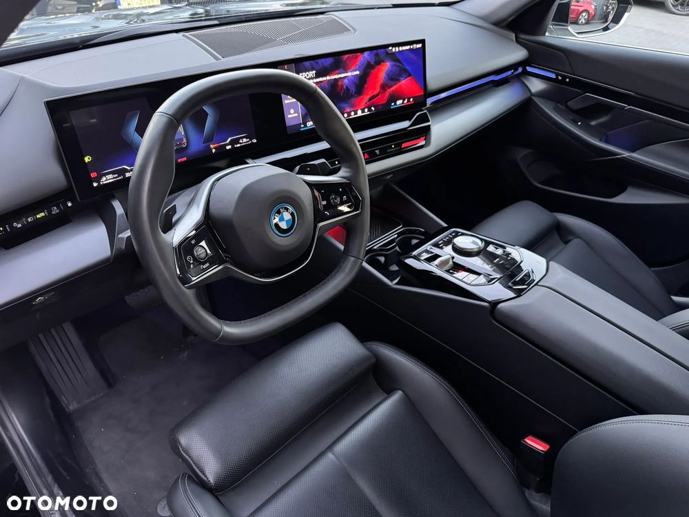 BMW Seria 5 530e - 14