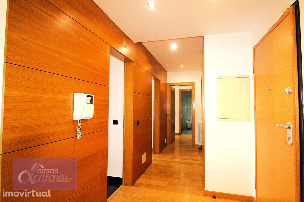 Apartamento T2 em Condomínio Fechado  Leiria - Grande imagem: 3/19