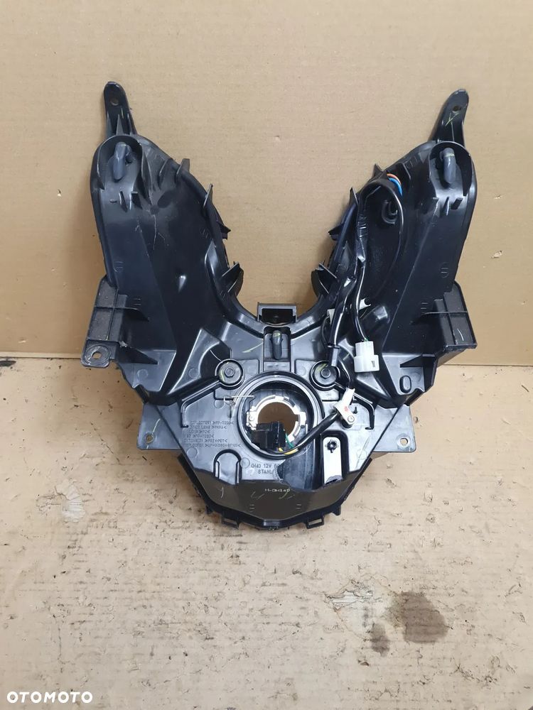Yamaha Tricity 125 reflektor lampa przód przednia uszkodzona - 7
