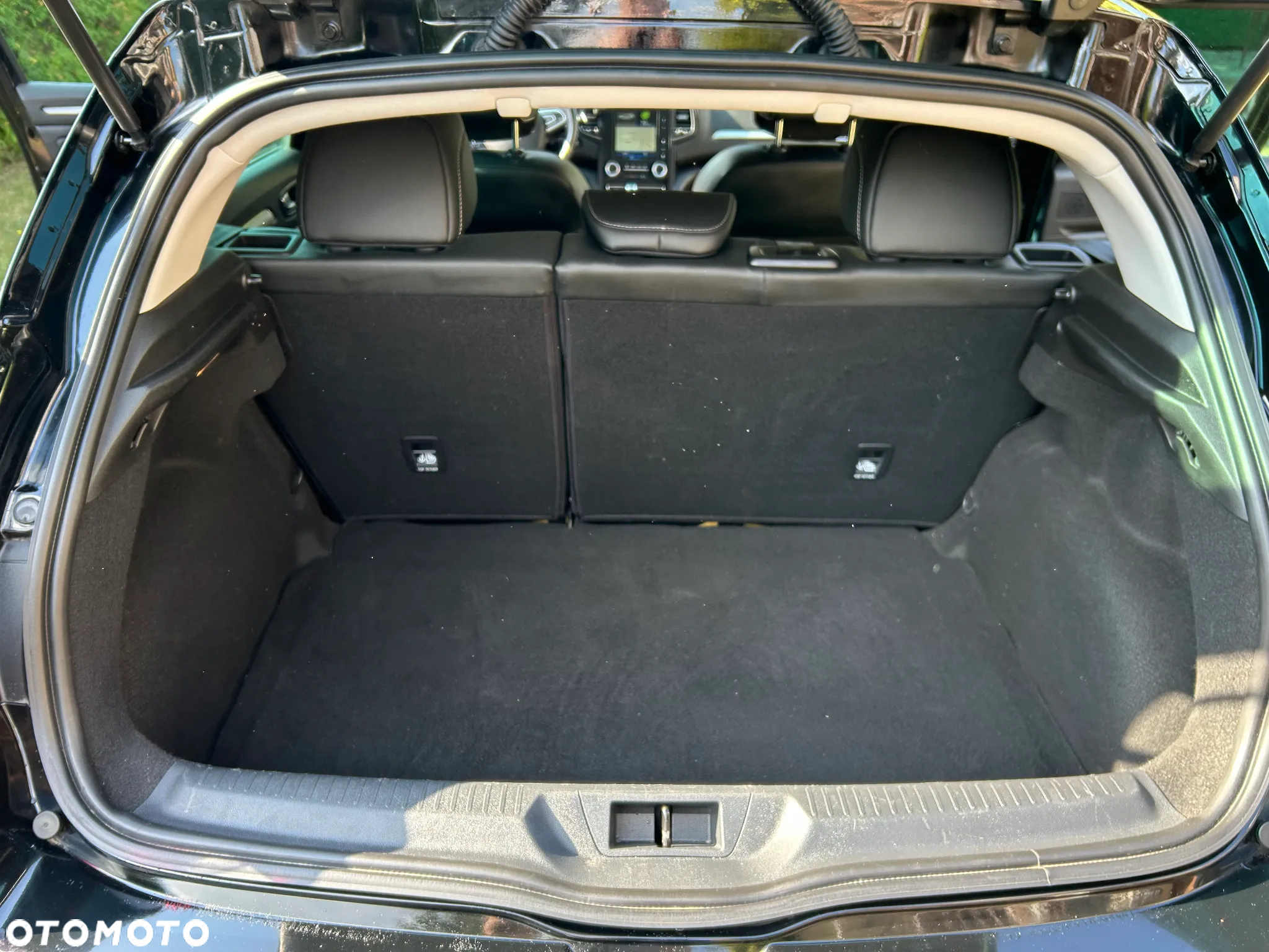 Renault Megane ENERGY TCe 130 BOSE EDITION - 24