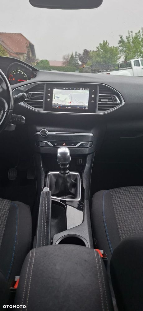 Peugeot 308 PureTech 130 GPF Stop & Start Allure - 16