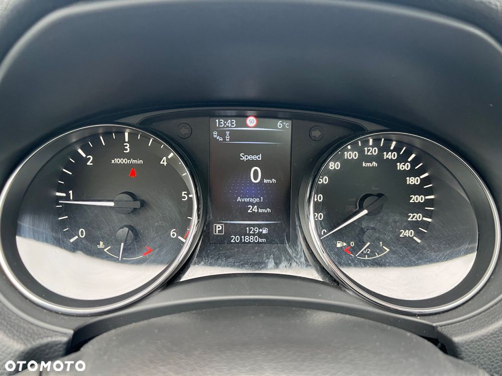 Nissan Qashqai 1.6 dCi Xtronic TEKNA+ - 17