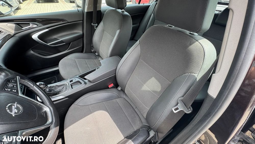 Opel Insignia 2.0 CDTI ECOFLEX - 13