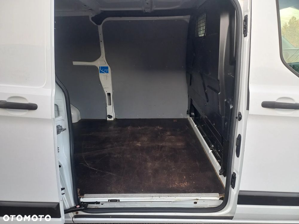 Ford Transit Custom - 10