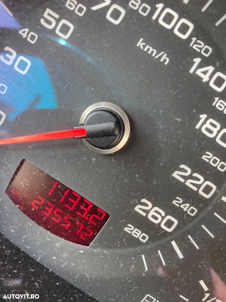 Audi A6 Avant 2.0 TDI DPF Multitronic - 13