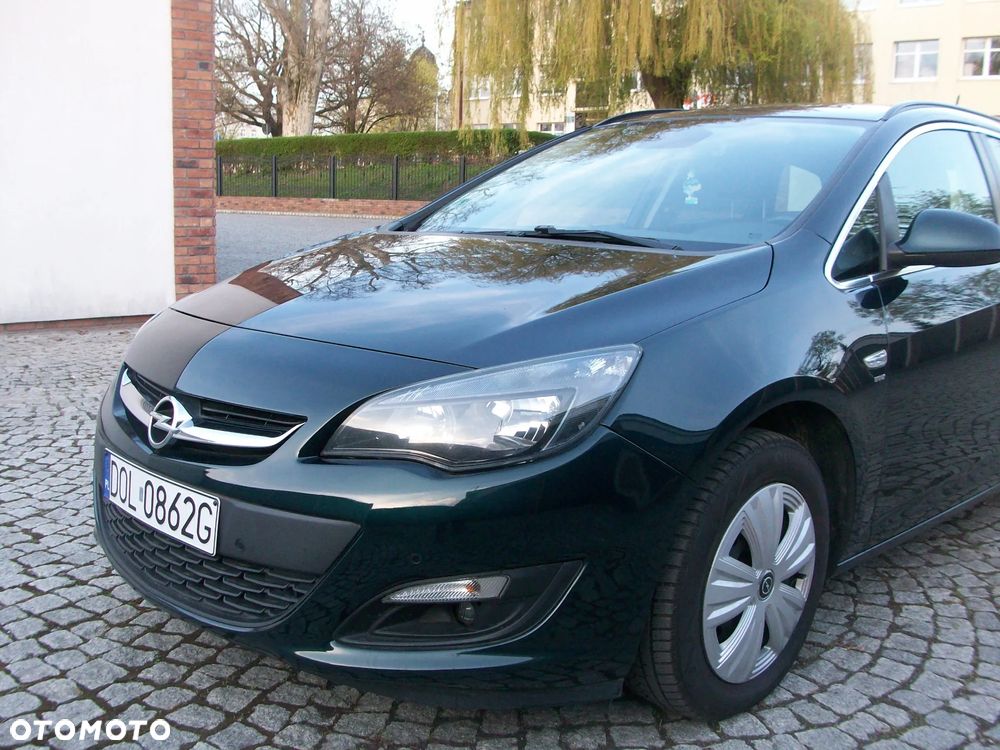 Opel Astra 1.6 CDTI DPF ecoFLEX TourerStart/Stop Exklusiv - 3