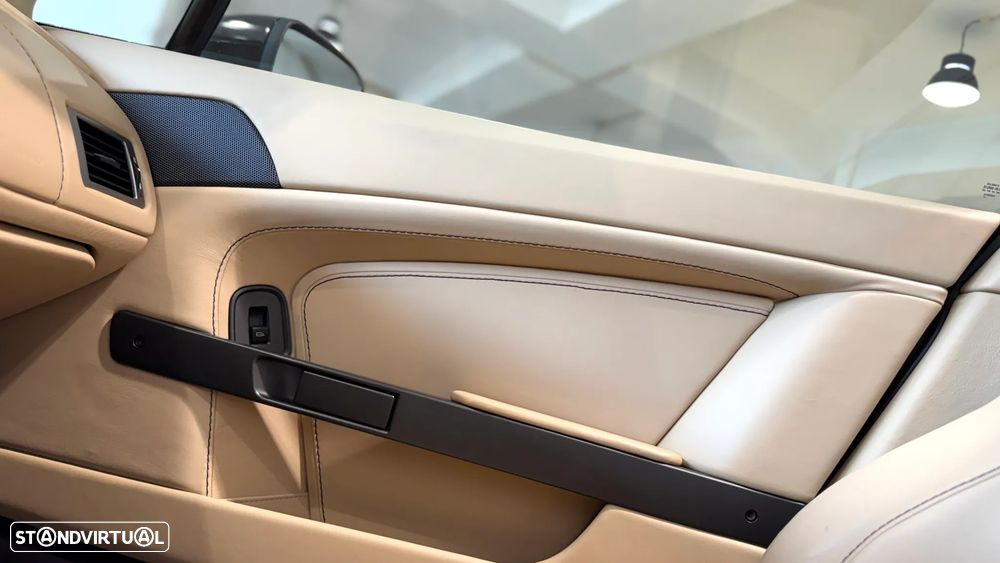 Aston Martin Vantage Roadster V8 Sportshift - 31