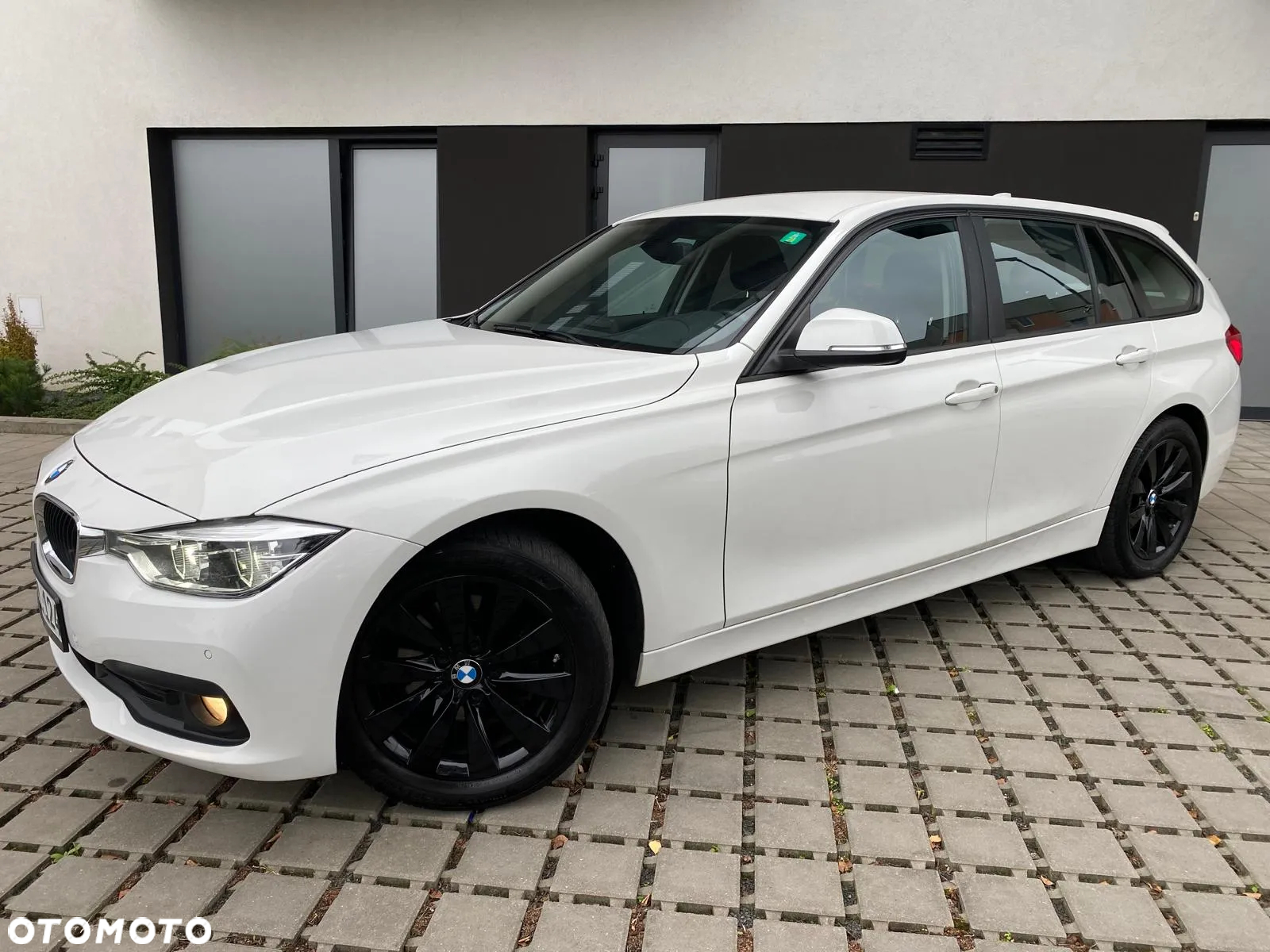 BMW Seria 3 320d Luxury Line - 7