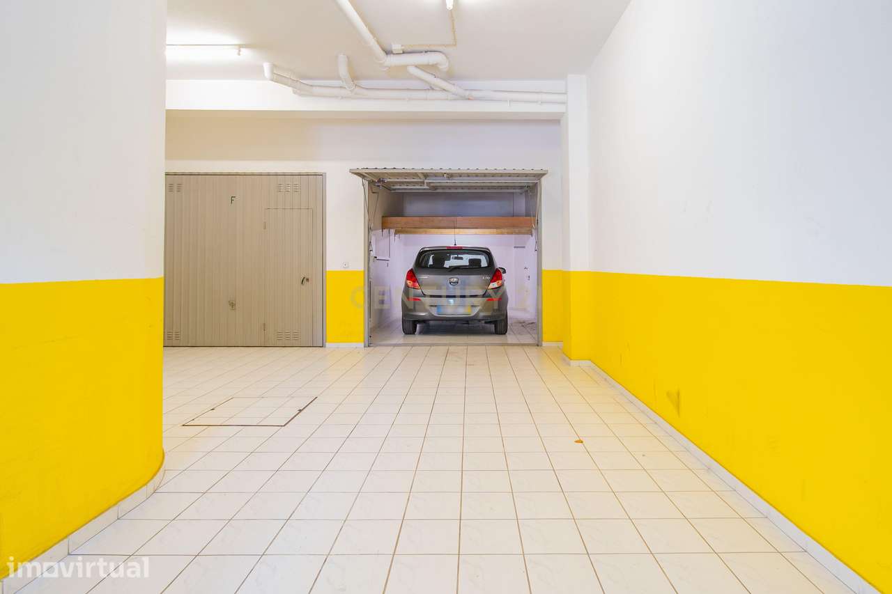 Apartamento T3 em Alcochete com garagem e arrecadação - Oportunidade Ú - Grande imagem: 2/40