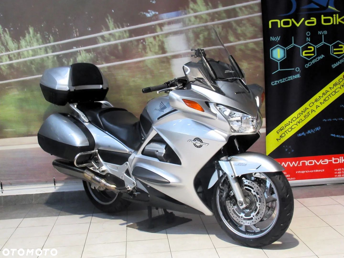 Honda ST - 1