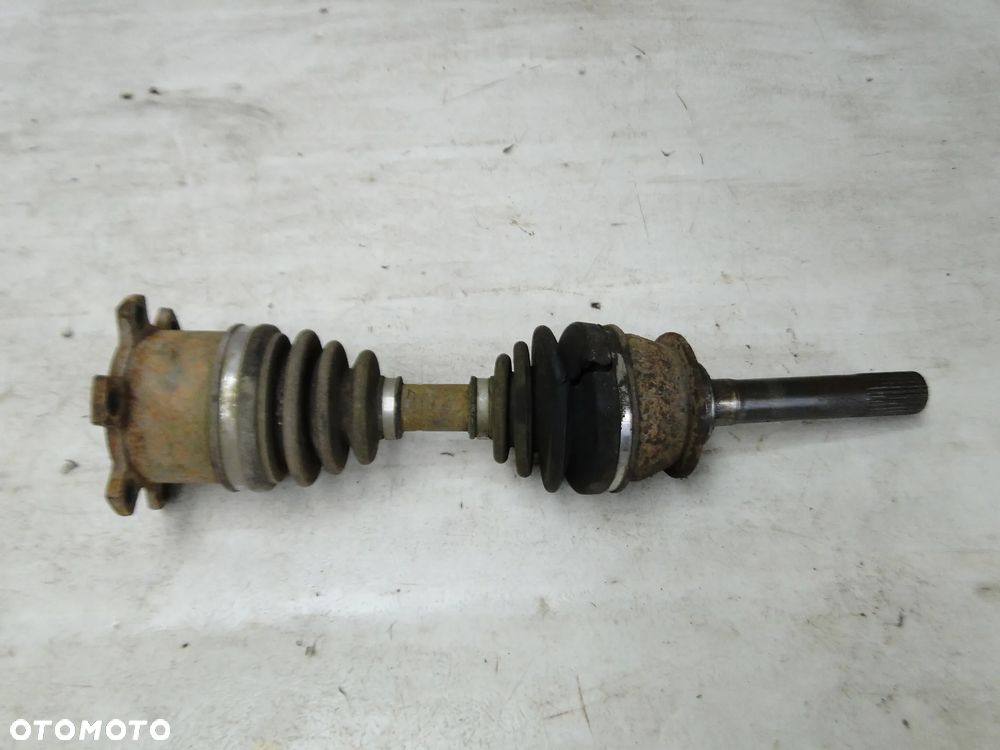 SSANGYONG KORANDO II 2 PÓŁOŚ PÓŁOŚKA PRAWA PRZÓD PRZEDNIA  2.9TD - 1