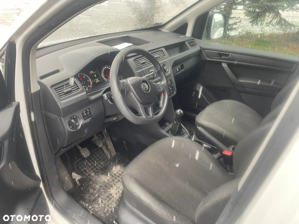 Volkswagen Caddy - 10