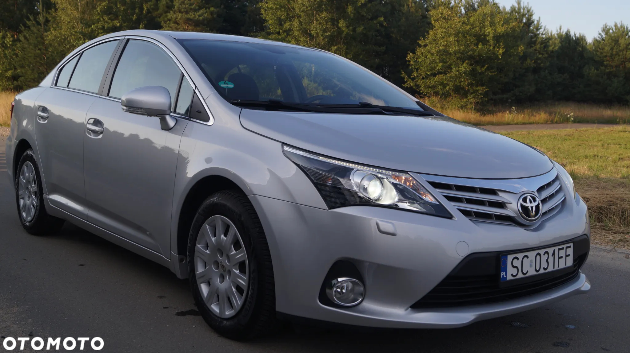 Toyota Avensis 1.8 Sol plus NAVI - 2