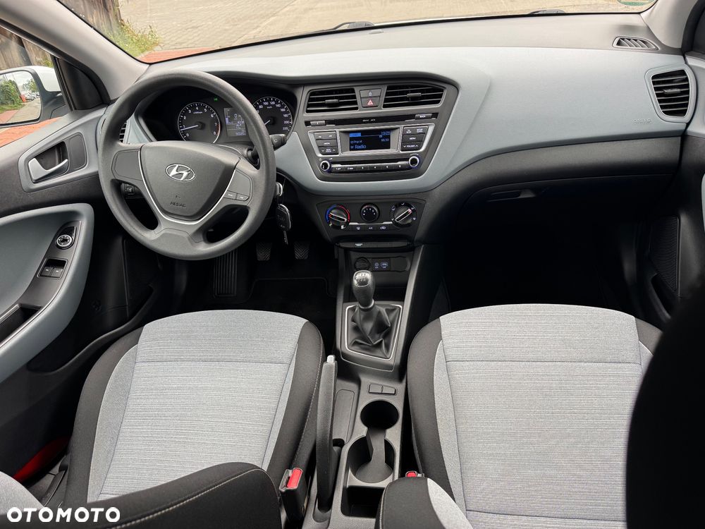 Hyundai i20 1.2 Passion Plus - 13