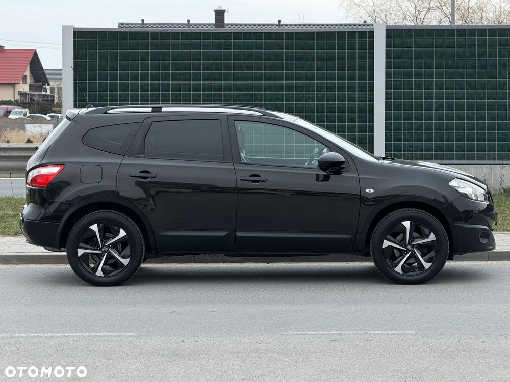 Nissan Qashqai+2 - 4