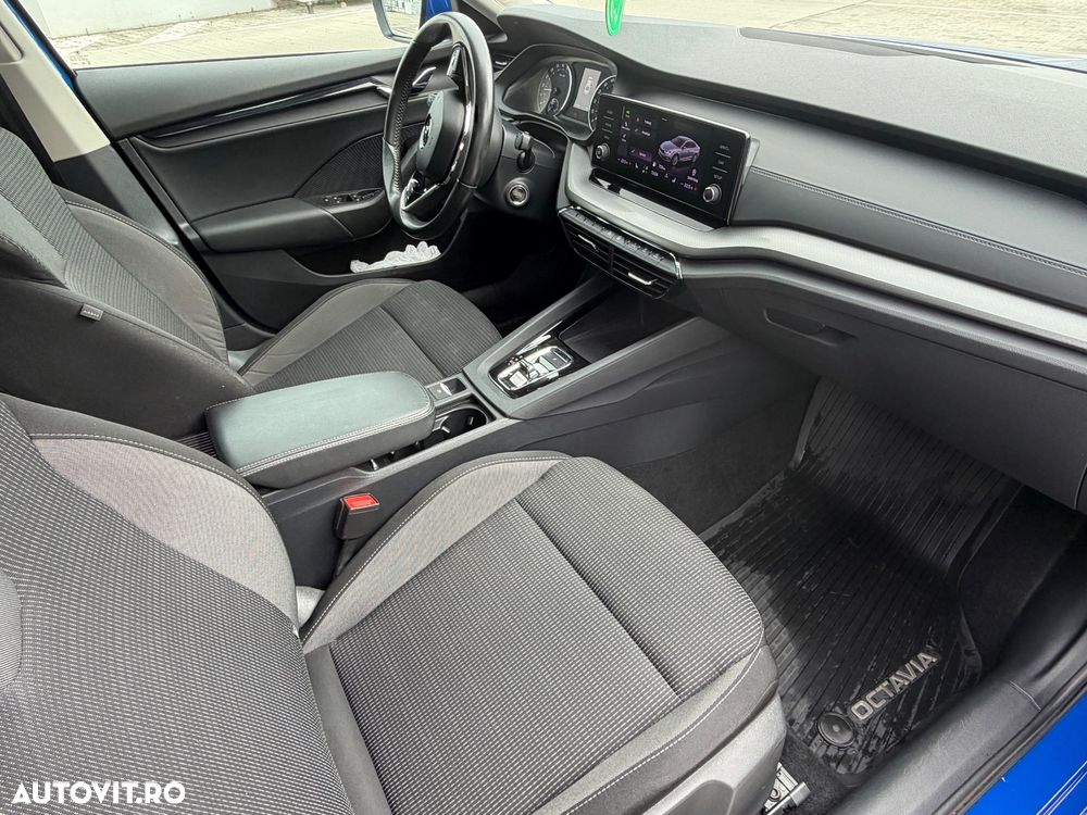 SKODA Octavia 2023 — imagine 7