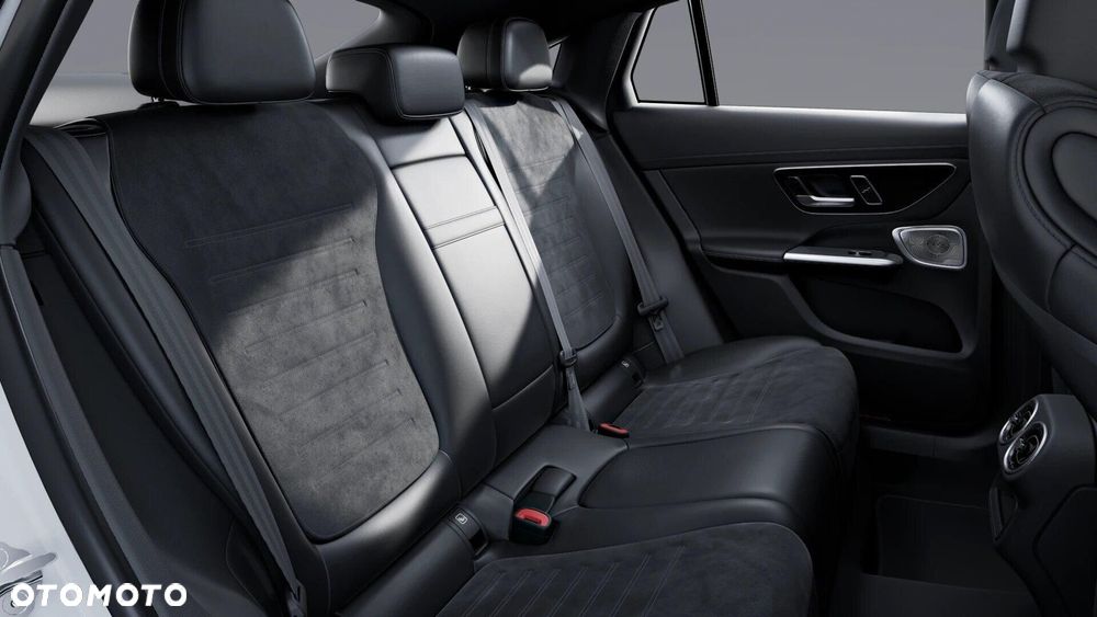 Mercedes-Benz GLC - 9