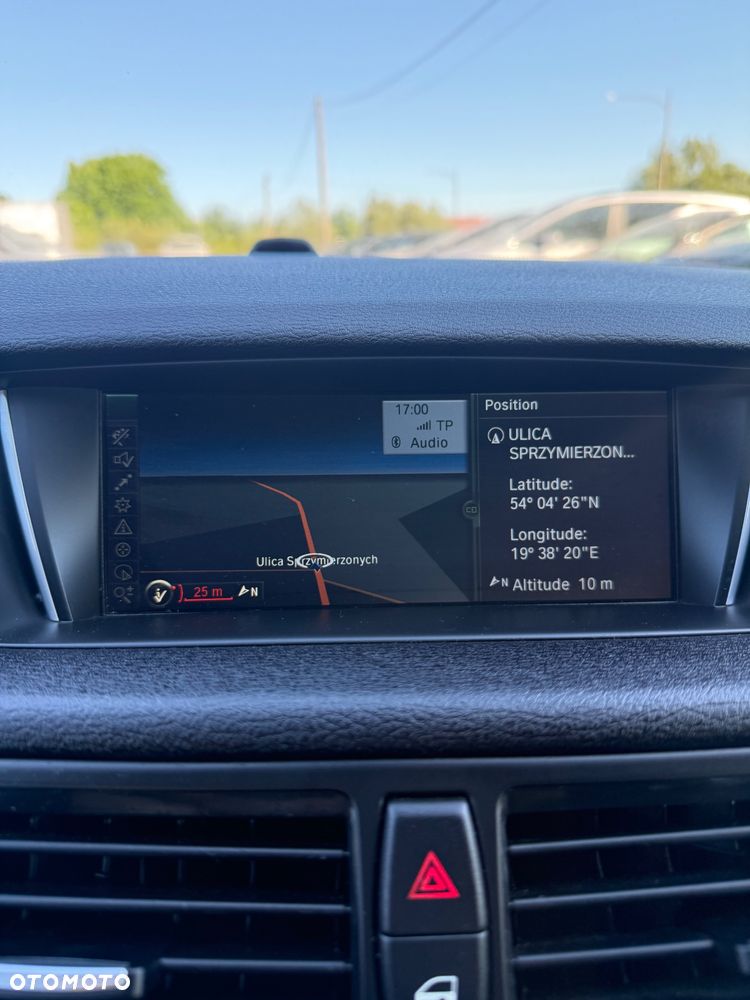 BMW X1 sDrive18i xLine - 36