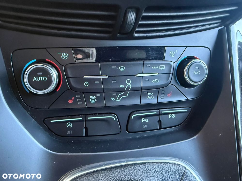 Ford Kuga 1.5 EcoBoost FWD ST-Line Black ASS GPF - 24