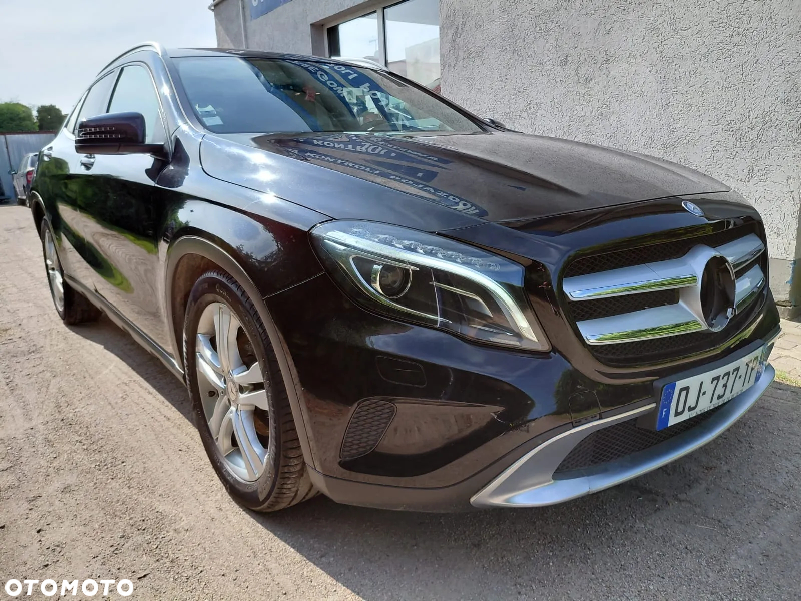 Mercedes-Benz GLA - 2