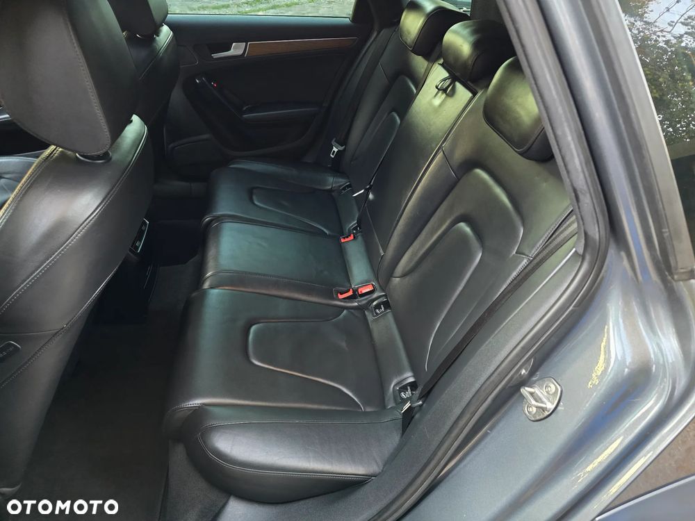 Audi A4 Allroad 2.0 TDI Quattro S tronic - 29