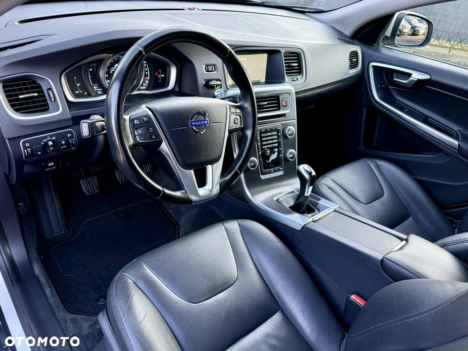 Volvo V60 D4 Ocean Race - 15