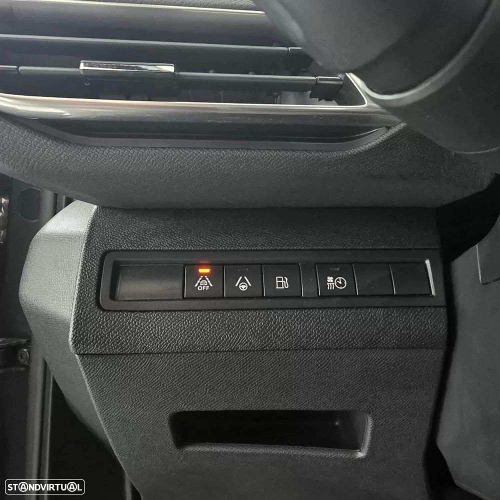 Peugeot 3008 1.6 Hybrid GT e-EAT8 - 26