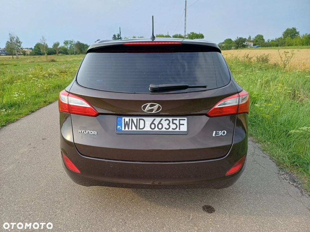 Hyundai i30 blue 1.6 GDI Trend - 24