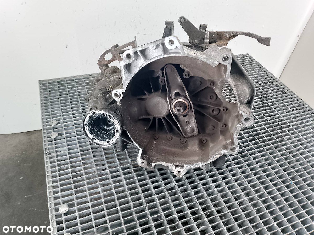 SKRZYNIA BIEGÓW MANUALNA VW POLO 9N GSH 1.2 B - 1
