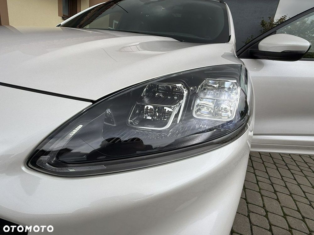 Ford Kuga - 34