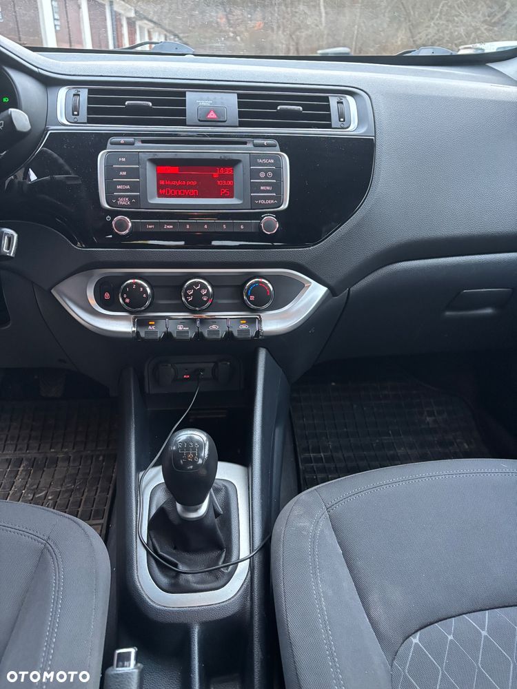 Kia Rio 1.4 M - 6