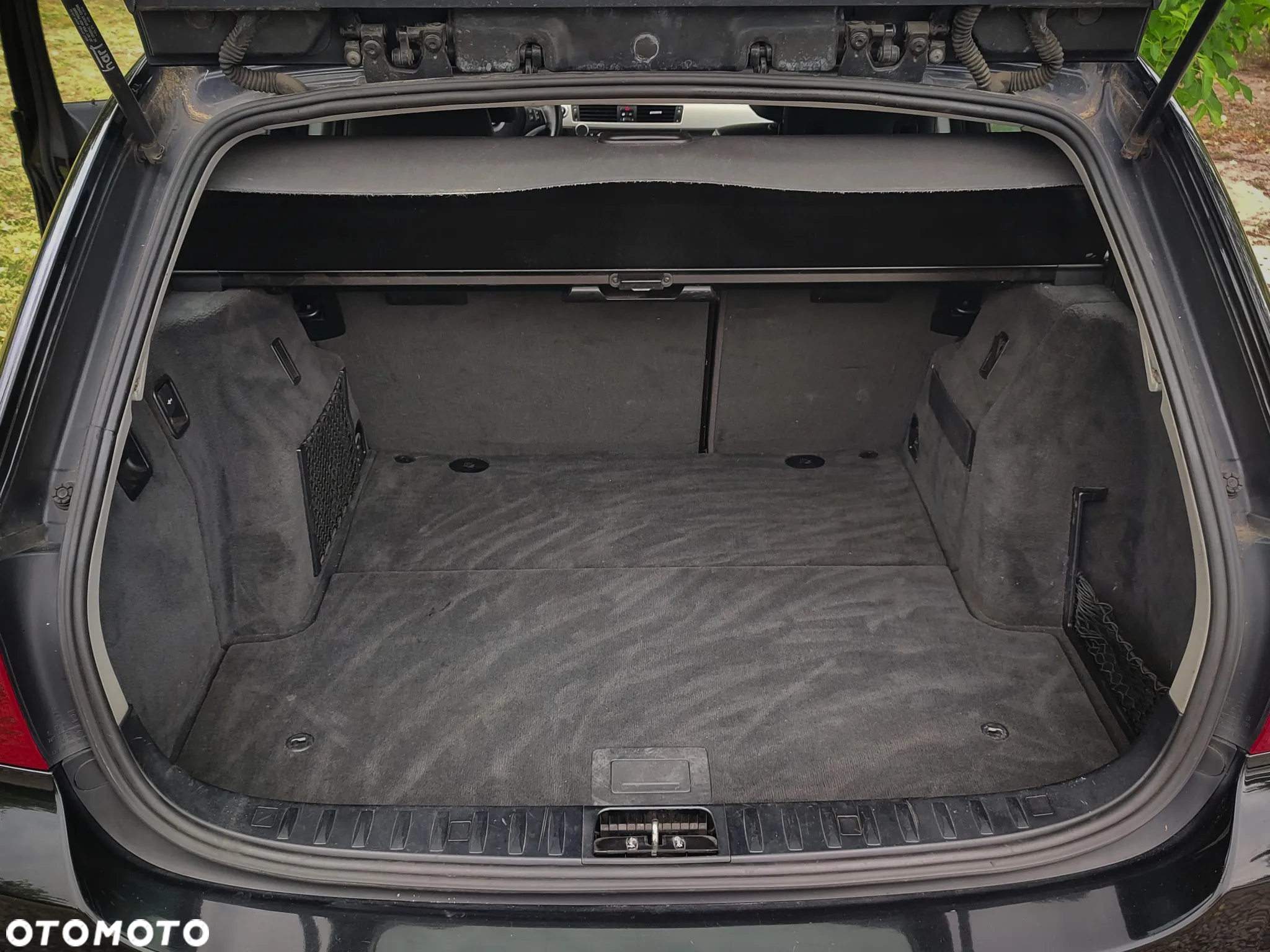 BMW Seria 3 318d - 28