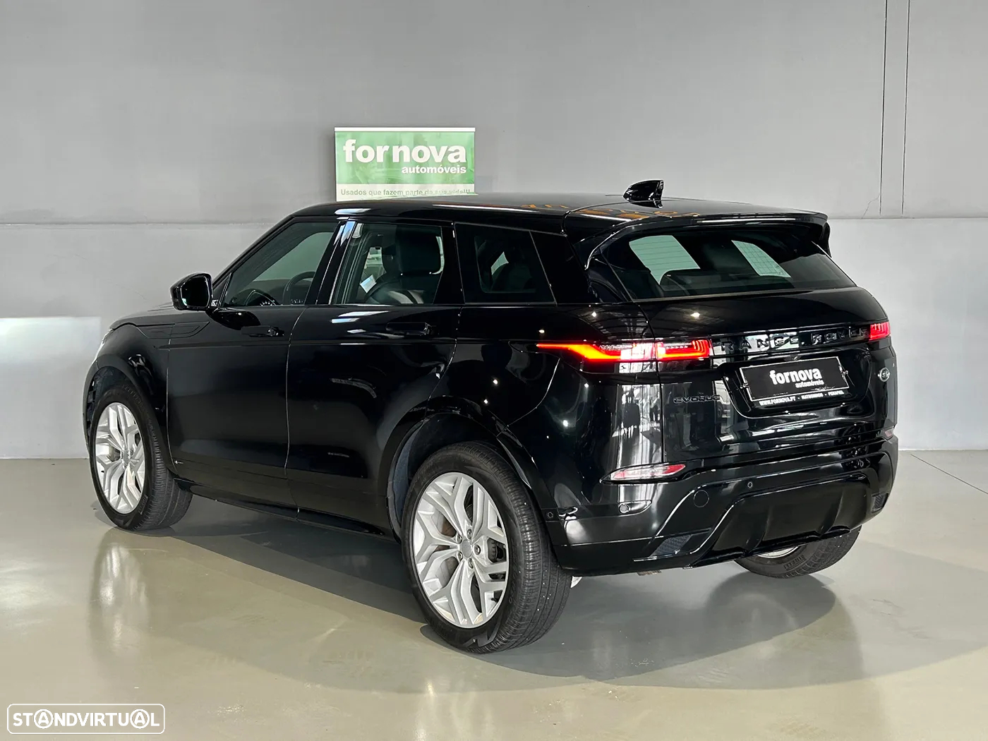 Land Rover Range Rover Evoque 1.5 P160 R-Dynamic SE Auto - 8
